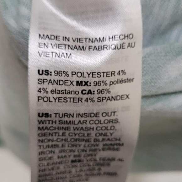 Chico’s Zenergy Green Tie‑Dye Short Sleeve Top | Size 1 / M | Casual Streetwear - Picture 3 of 5